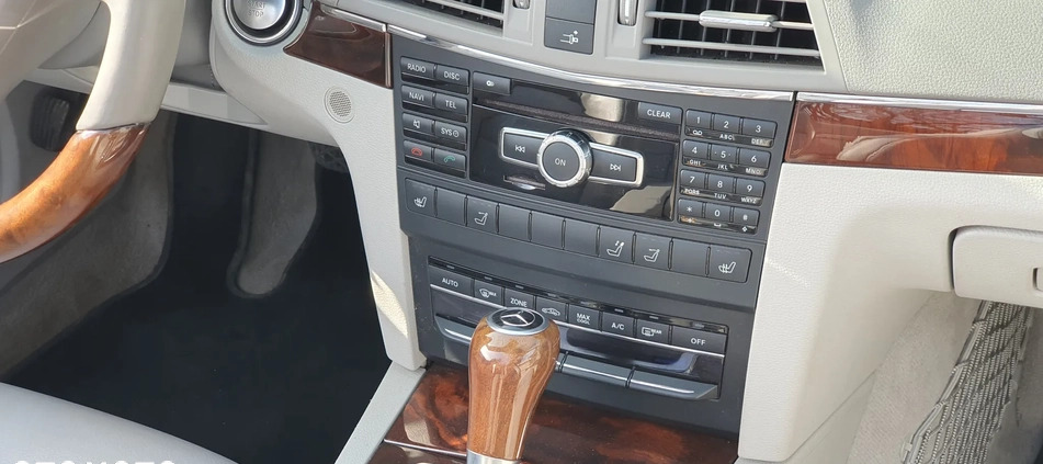 Mercedes-Benz Klasa E cena 93300 przebieg: 110000, rok produkcji 2013 z Warszawa małe 742